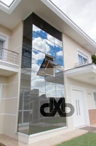 تركيب الزجاج في الواجهات